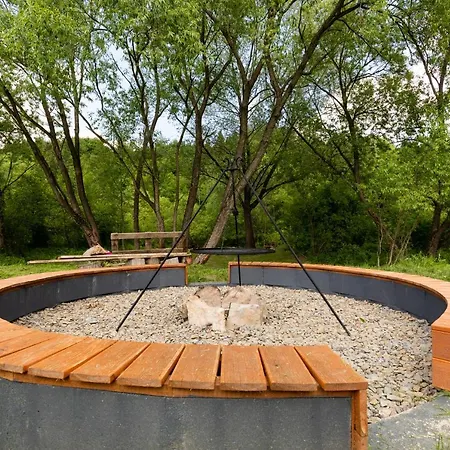 Tu I Teraz Шале Шавница